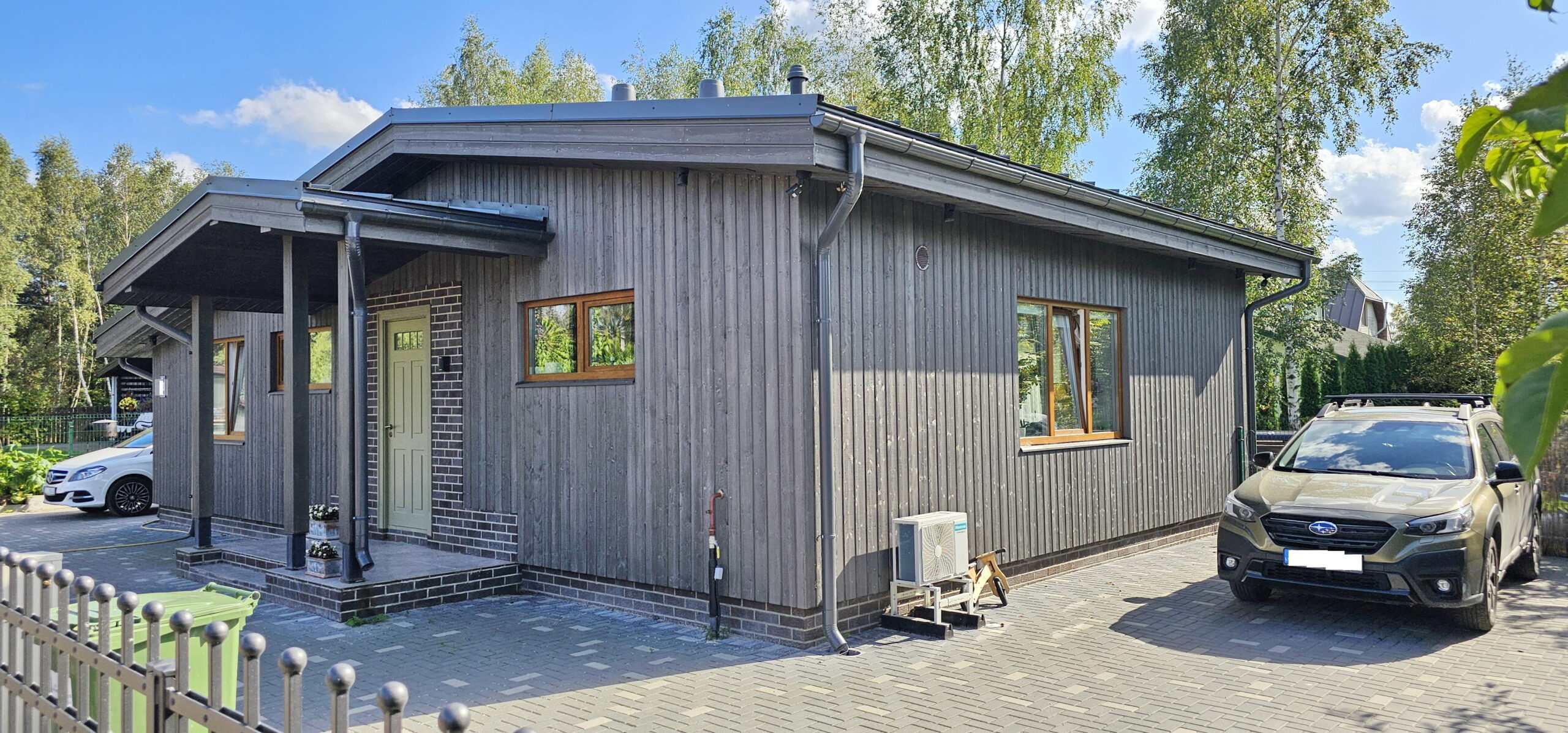 energy-efficient wooden panel houses